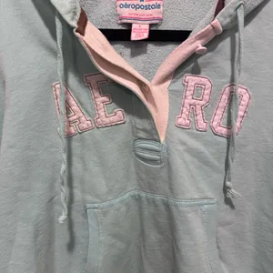 Aeropostale Women's Light Blue V-Neck "AERO" Appliqué Pullover Hoodie Sweatshirt thumbnail 3