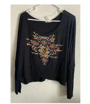 💥Cozy Casual Boho Vibes Azteca Print Black Plus-size Crop top 3X thumbnail 2