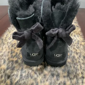 UGG CORDUROY‎ SINGLE BOW BOOTS thumbnail 2