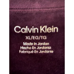 Calvin Klein Womens XL Purple Velour Long Sleeve Crew Neck Top Curved Hem thumbnail 3