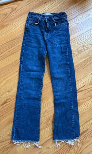 Zara women’s navy blue high rise straight leg raw hem jeans size 2 EUC thumbnail 1