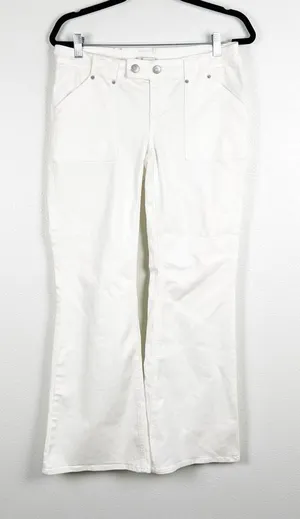 Urban Outfitters‎ BDG Micro Flare White Jeans Mid Rise Size 28 thumbnail 1