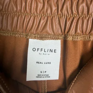 OFFLINE by Aerie Women’s Faux Leather Wide Leg Pull-On Pants Tan Brown Sz S NWT thumbnail 3