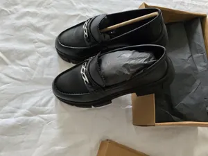 Men’s Black Leather Chain Loafer Size 9.5 thumbnail 4