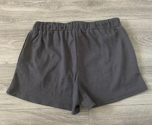 Basic Casual Grey Shorts Gray Size L thumbnail 3