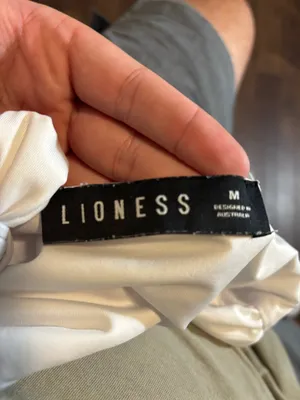 Lioness Tie Back Crop  thumbnail 2