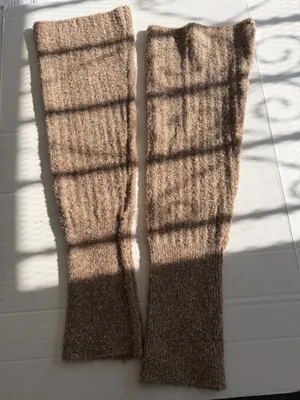 Danielle Guizio leg warmer thumbnail 4