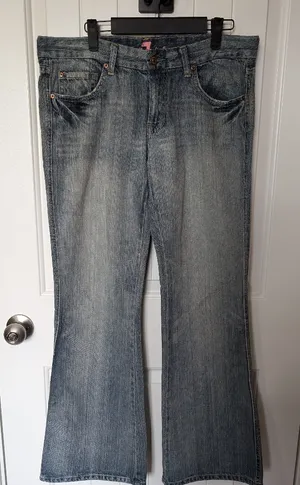 7 FOR ALL MANKIND "A" Pocket Jeans Mid Rise W32 Medium Wash USA Made thumbnail 1