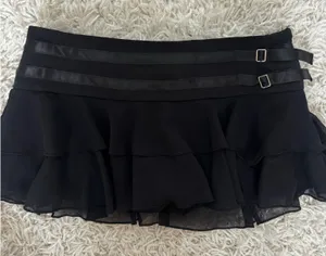 Edikted Black Skirt Low Rise thumbnail 1