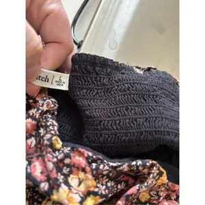 Abercrombie & Fitch Floral Smocked Bodysuit Size Large thumbnail 3