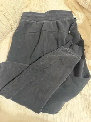 Lululemon black sweatpants / joggers with drawstring waist and tapered fit #athleisure #yoga thumbnail 2