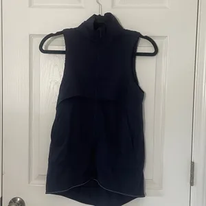 Lululemon Kicking Asphalt Vest Midnight Navy 4 Lightweight adjustable vest thumbnail 4