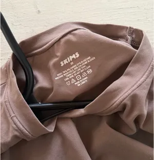 SKIMS Fits Everybody Cropped T-Shirt thumbnail 3
