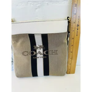 NWT Coach Whiplash Excel Horse & Carriage Jacquard Kitt Crossbody Zipper W/tag‎ thumbnail 5