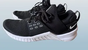 Nike Shoes thumbnail 1