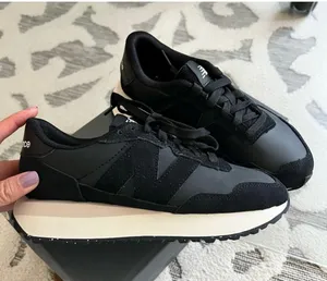 237 Black Running Sneakers Size 6 NEW thumbnail 1