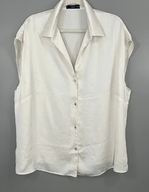 MNG Mango Blouse Women 2XL Cream Great Satin Sleeveless Button Down 77120 thumbnail 1