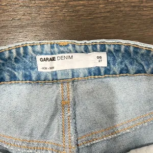 Garage denim mom shorts size 5/27 thumbnail 2