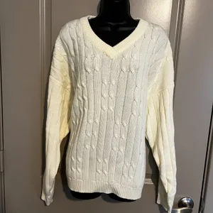 American Weekend Woman's Cream White‎ Sweater thumbnail 2