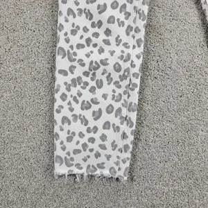Abercrombie & Fitch Womens Mom Jeans 2 White Gray Leopard Raw Hem Slim Fit Denim thumbnail 7