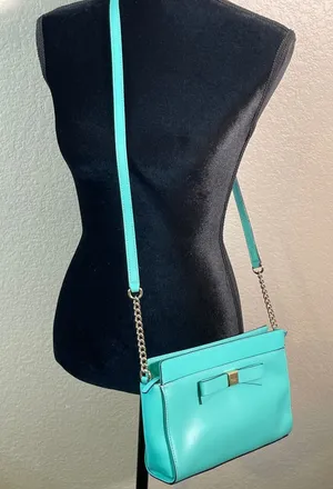 Kate Spade Montford Park Teal Small Crossbody Bag Bow Leather Chain Strap Chic thumbnail 1