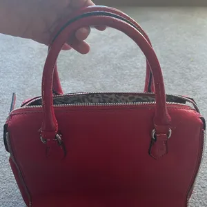 Guess Cherry Red Snake Embossed Satchel Y2K Glam Statement Handbag thumbnail 7