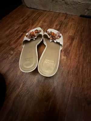 Stuart Weitzman White Linen Beaded Kitten Heel Slide Sandals thumbnail 4