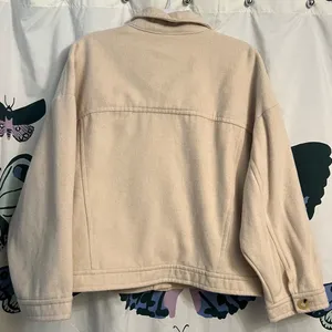 ❗️clearance❗️ NWOT light weight jacket Size L thumbnail 2