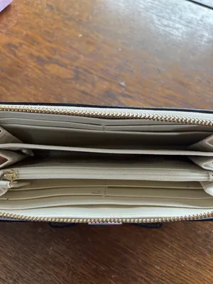 Kate Spade Wallet thumbnail 3