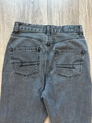 American Eagle Women's High Rise Curvy Mom Jeans Black Gray Wash Size 0 Short thumbnail 8