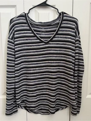 American Eagle Outfitters Black & White Striped V-Neck Sweater thumbnail 1