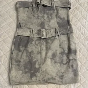 Pretty Little Thing Gray Strapless Belted Dress thumbnail 2