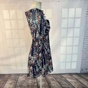 Selfie Leslie Here comes the sun cherub puff sleeve sweetheart neckline blue floral dress size thumbnail 6