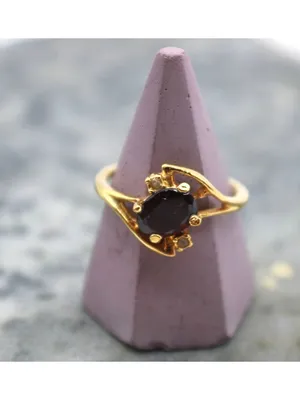 Amethyst Gemstone and Clear Rhinestones Ring Gold Tone Size 7.5 Elegant Dainty thumbnail 2