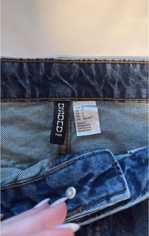 H&M Cargo Denim Skirt thumbnail 3