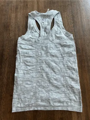 Athleta Momentum Tank Racerback Space Dye Heathered Gray - Size Small thumbnail 2