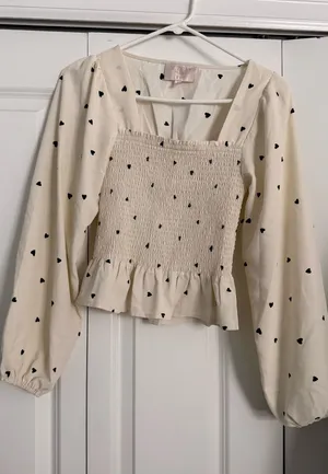 Francesca's Top Long Sleeve thumbnail 1