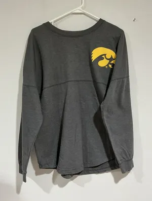 Womans Mv Sport Iowa Hawkeyes Gray Long Sleeve T Shirt Medium thumbnail 1