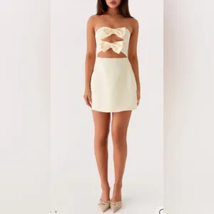 Peppermayo Girl Crush Bow Mini Dress Butter Yellow Strapless Cutout Size 6 thumbnail 3