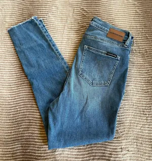 High Rise Skinny Jeans thumbnail 3