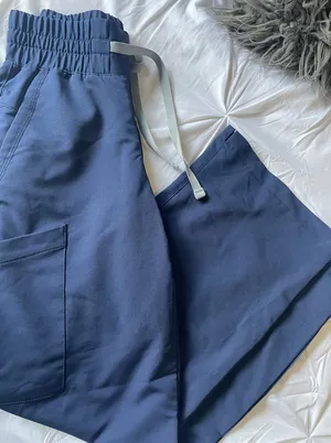 Resurg wide leg high waisted scrub pant thumbnail 1
