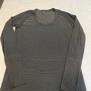 Lululemon black and white stripped swiftly tech long sleeve 12 women thumbnail 3