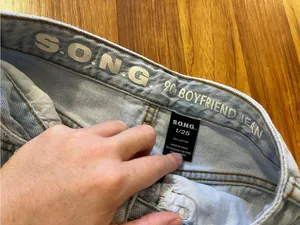 Light Wash Distressed Boyfriend Jeans - Unbranded thumbnail 3