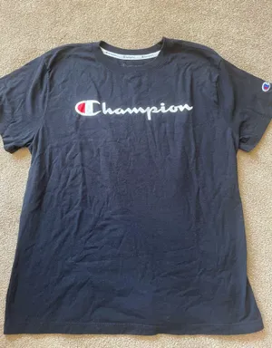 Champion shirt  thumbnail 1