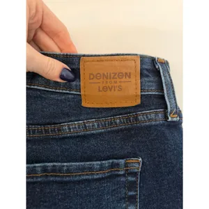 Jean Shorts thumbnail 6
