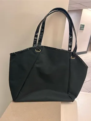 Lancôme Everyday Black Tote with Glossy Trim thumbnail 5