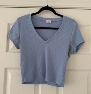 Basic V neck Crop Top Blue Size L thumbnail 1