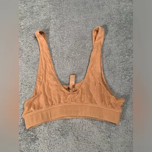 Skims Tan bra Bralette medium thumbnail 5