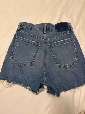Abercrombie and Fitch the 4” Mom Short High Rise Curve Love 25/0 thumbnail 2