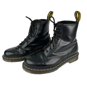 Dr. Martens 1460 Smooth Leather Black Lace Up Boots EU41 W9 M8 UK7 thumbnail 9